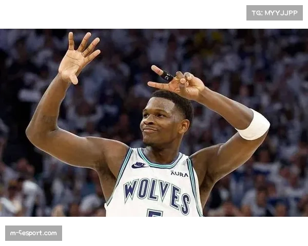 爱德华兹的首次季后赛之旅，场均28.5分创队史纪录